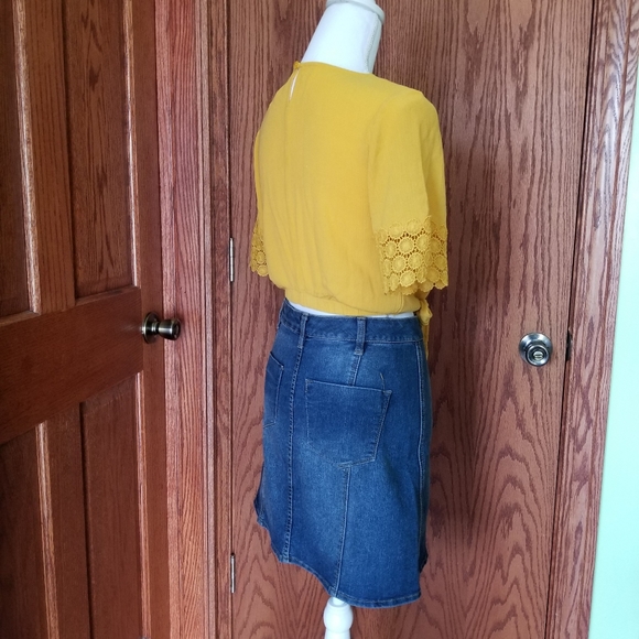 Denim Button-down Mini Skirt - Picture 7 of 7
